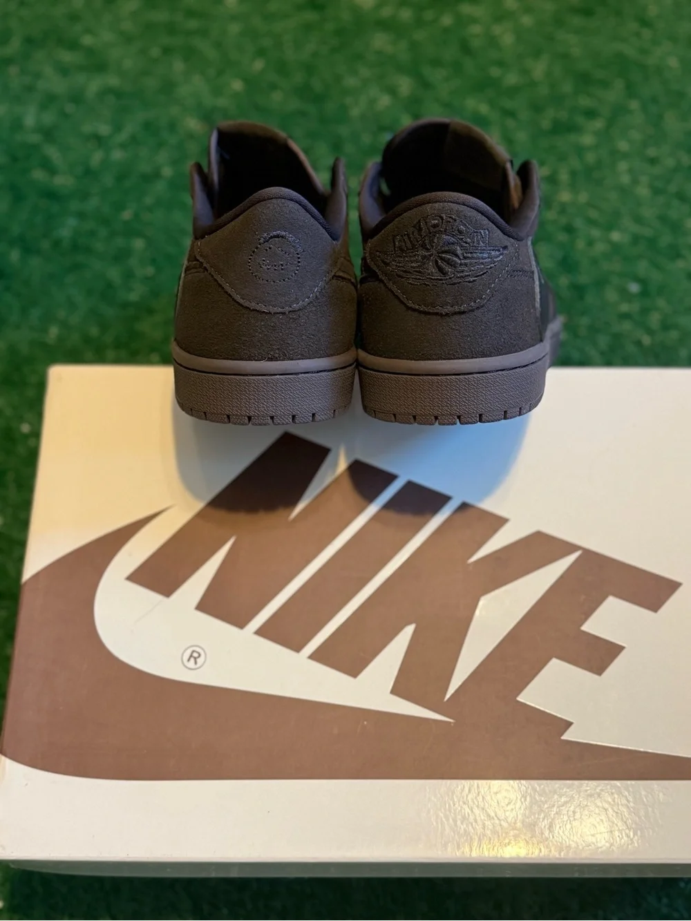 Air Jordan 1 Retro Low Travis Scott Brown Velvet